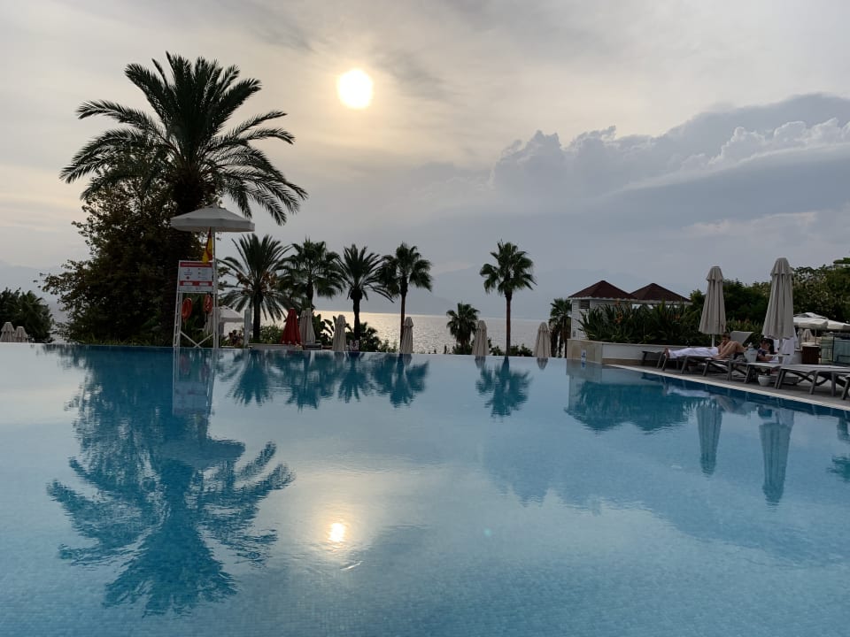 Pool Akra Antalya