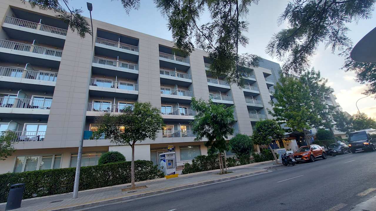 Außenansicht Hotel Cosmopolitan