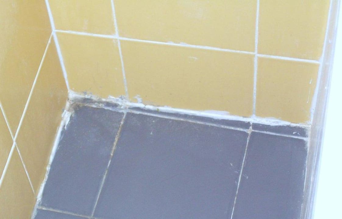 Fliesen im Bad Park Hotel Golden Beach