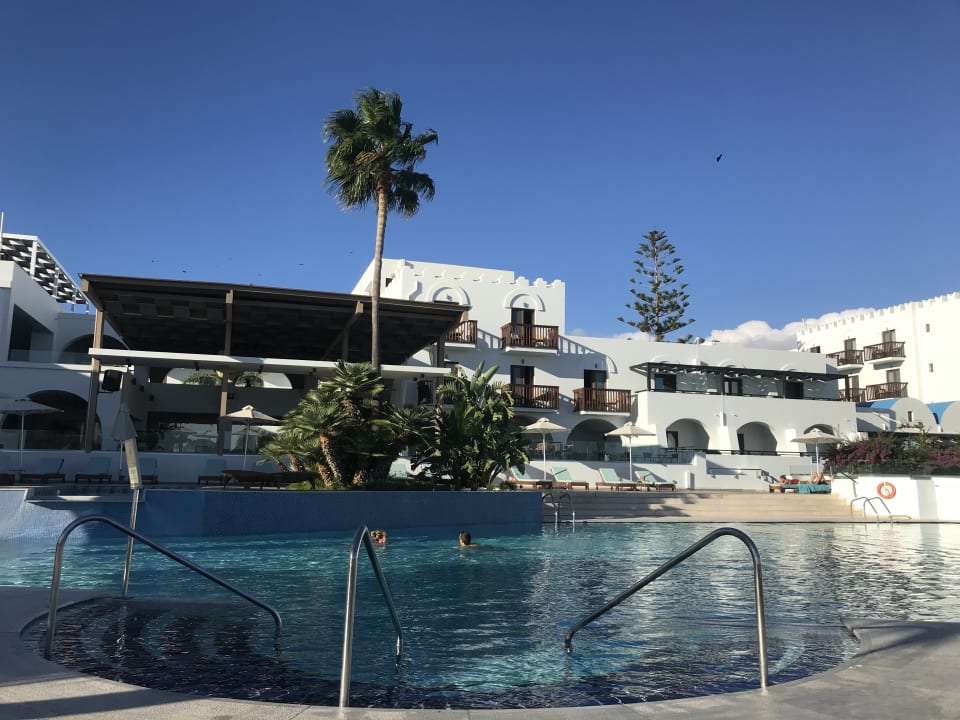 Außenansicht TUI BLUE Oceanis Beach and Spa Resort