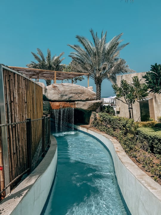 Pool Centara Mirage Beach Resort Dubai - A World of Family Fun