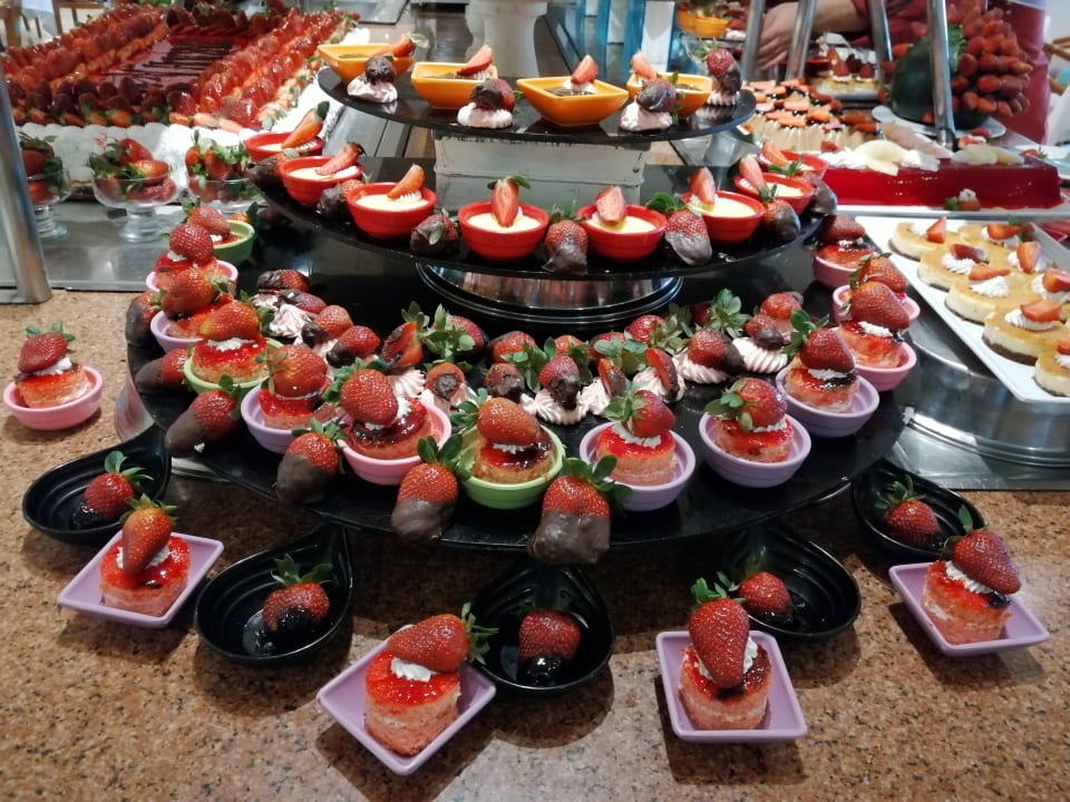 Gastro Pharaoh Azur Resort