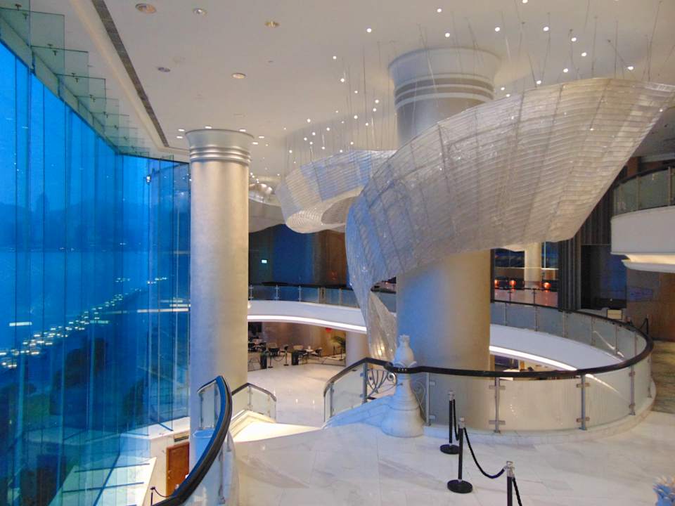 Lobby Harbour Grand Kowloon