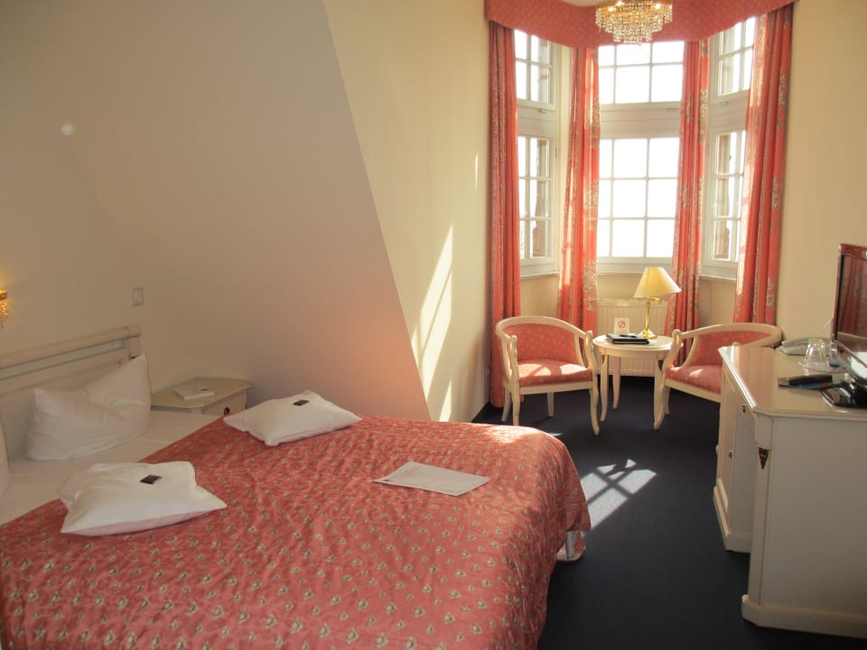 Schlosszimmer Seehotel Schloss Klink