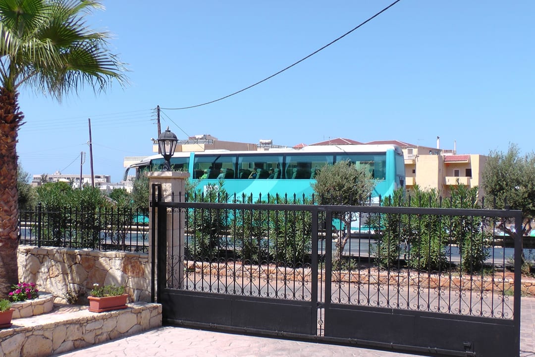 Blick Ausgang, Hintergrund Straße Hotel Cactus Village