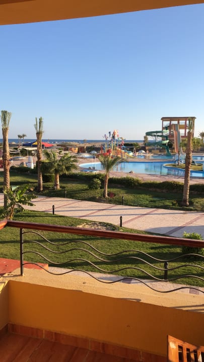 Außenansicht Malikia Resort Abu Dabbab