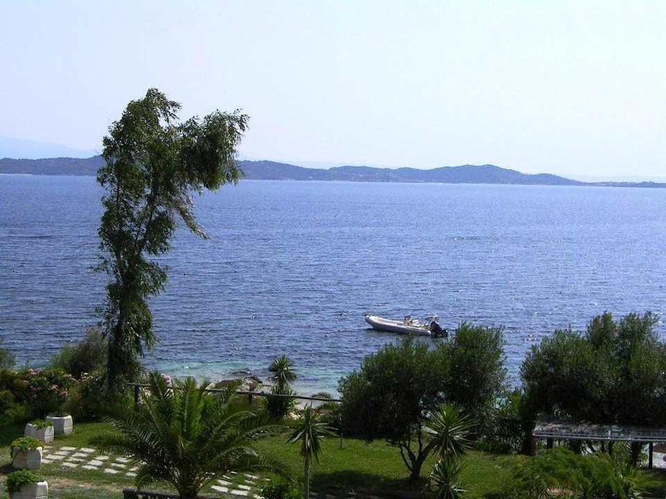 Widok na plażę Akti Ouranoupolis