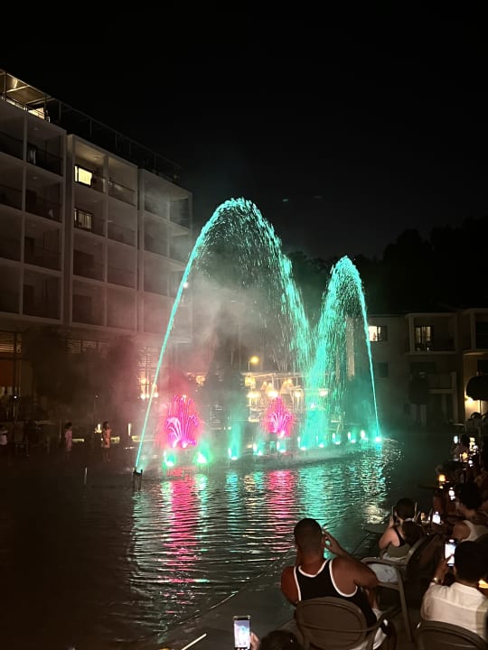 Pool Arum Barut Collection