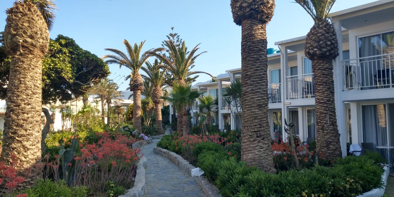 Gartenanlage HARPIN Happy Days Beach Hotel