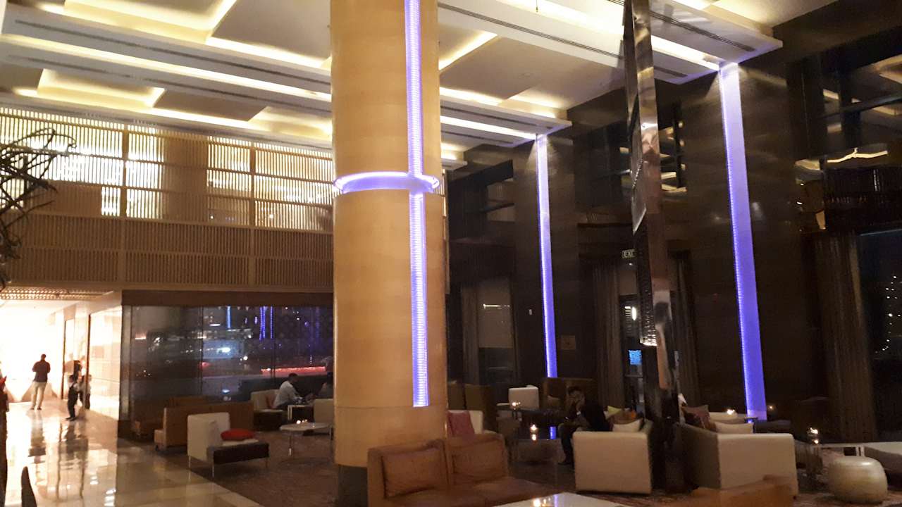 Lobby JW Marriott Hotel Chandigarh