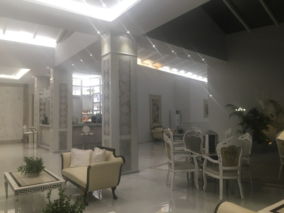 Lobby Sandy Villas Resort