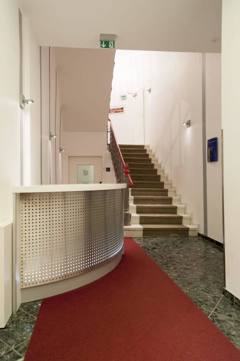 Eingangsbereich im Erdgeschoß Hotel Europa