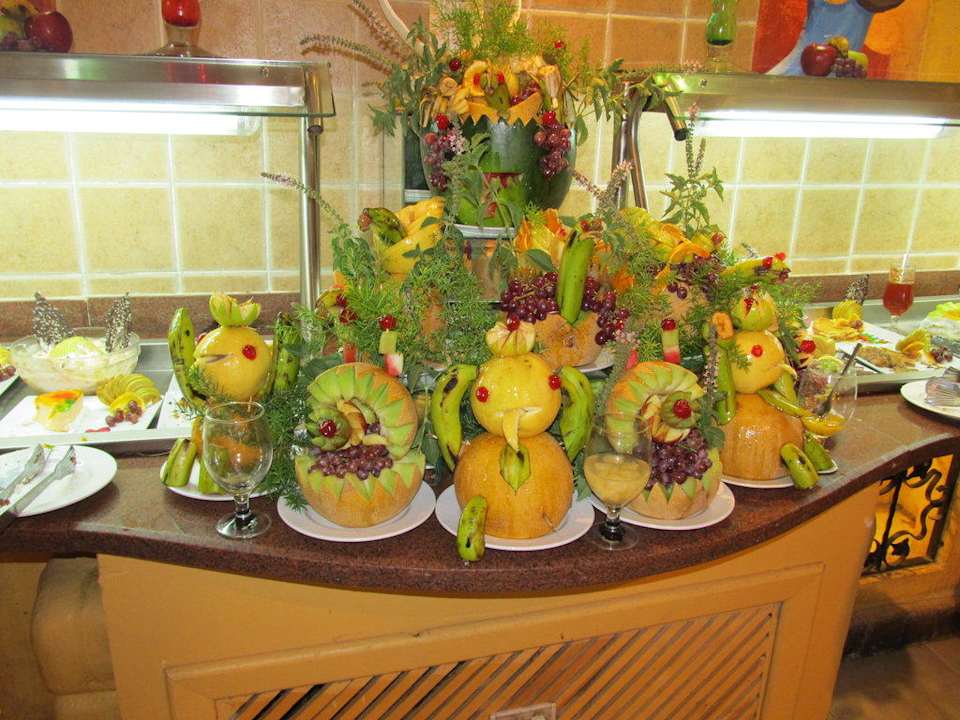 В ресторане Pickalbatros Alf Leila Wa Leila Resort - Neverland Hurghada