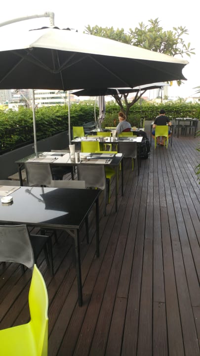 Frühstücksterasse iSanook Residence