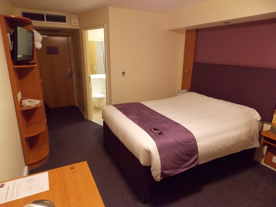 Hotel Premier Inn Manchester Airport Freight Terminal Premier Inn Manchester Airport Runger Lane North