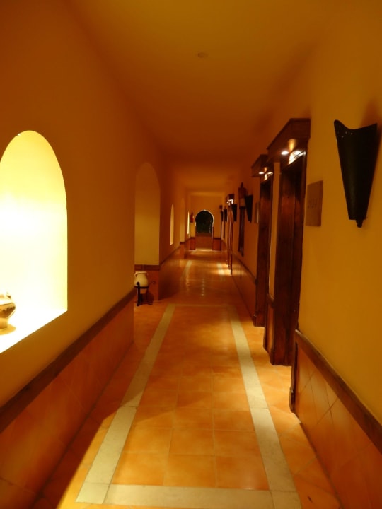 Hotelflur Grand Makadi