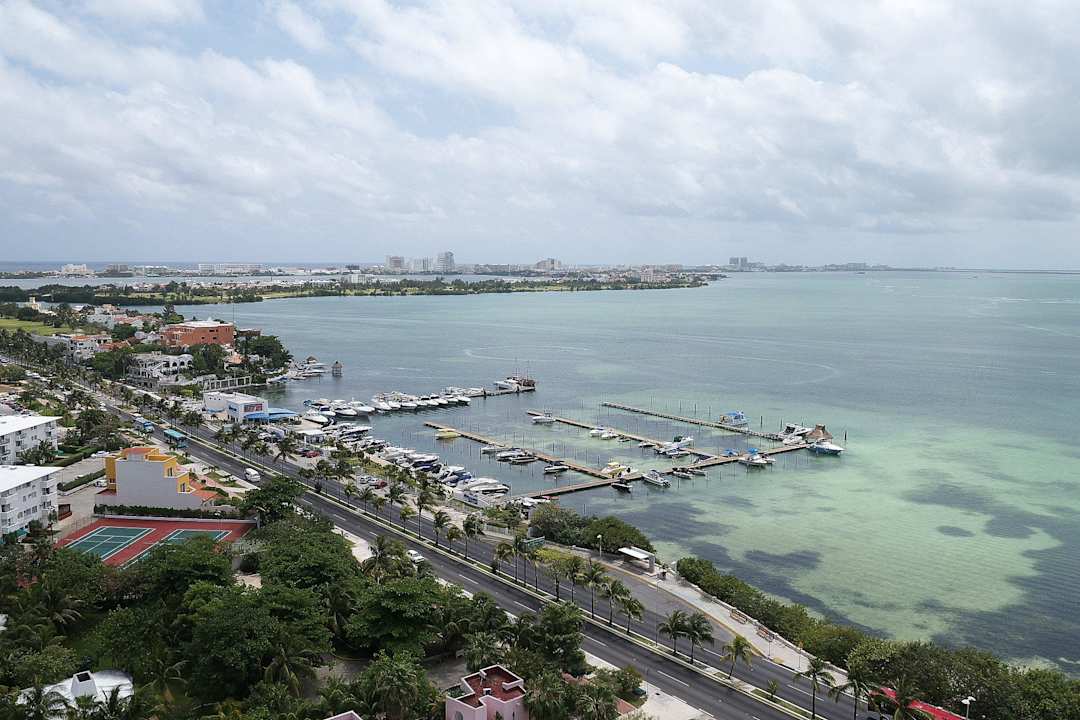 Blick  auf die Lagunenseite Hotel Riu Palace Peninsula