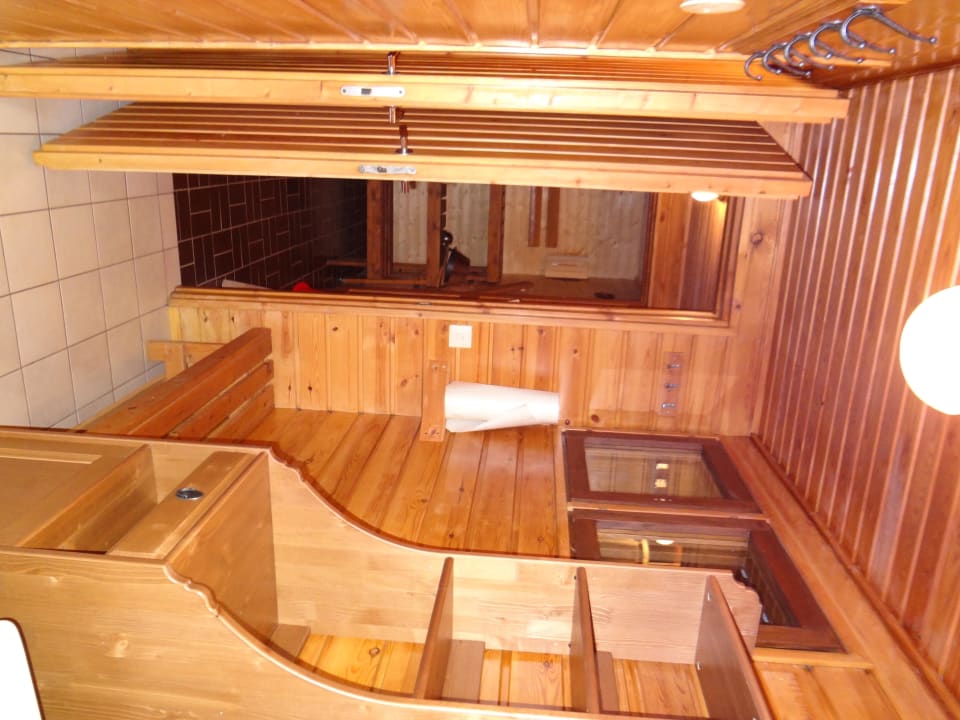 Sauna und Badezimmer Hotel Holiday Resort Seita