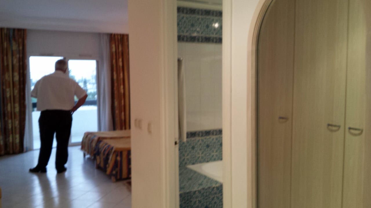 Das geräumige Zimmer Royal Jinene