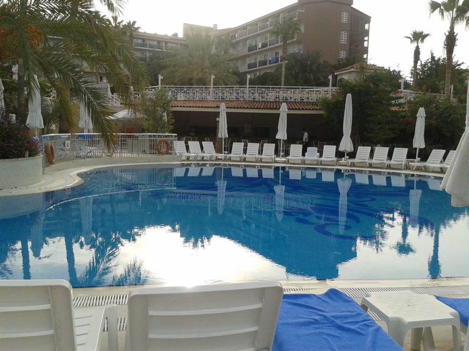 Kleiner Pool Seaden Corolla Hotel