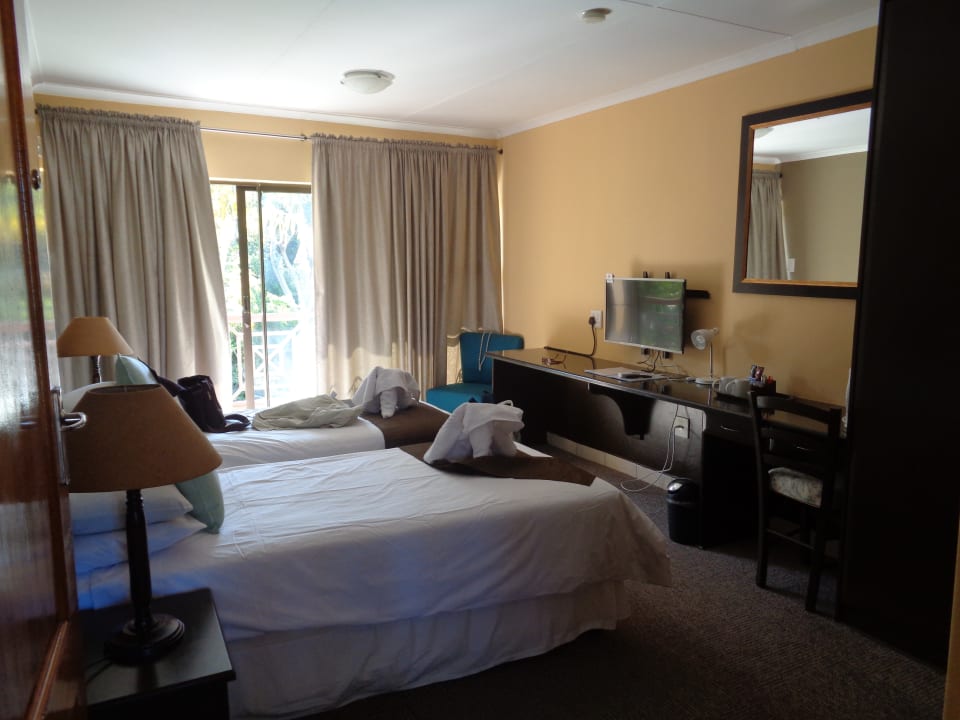 Zimmer Elephant Lake Hotel