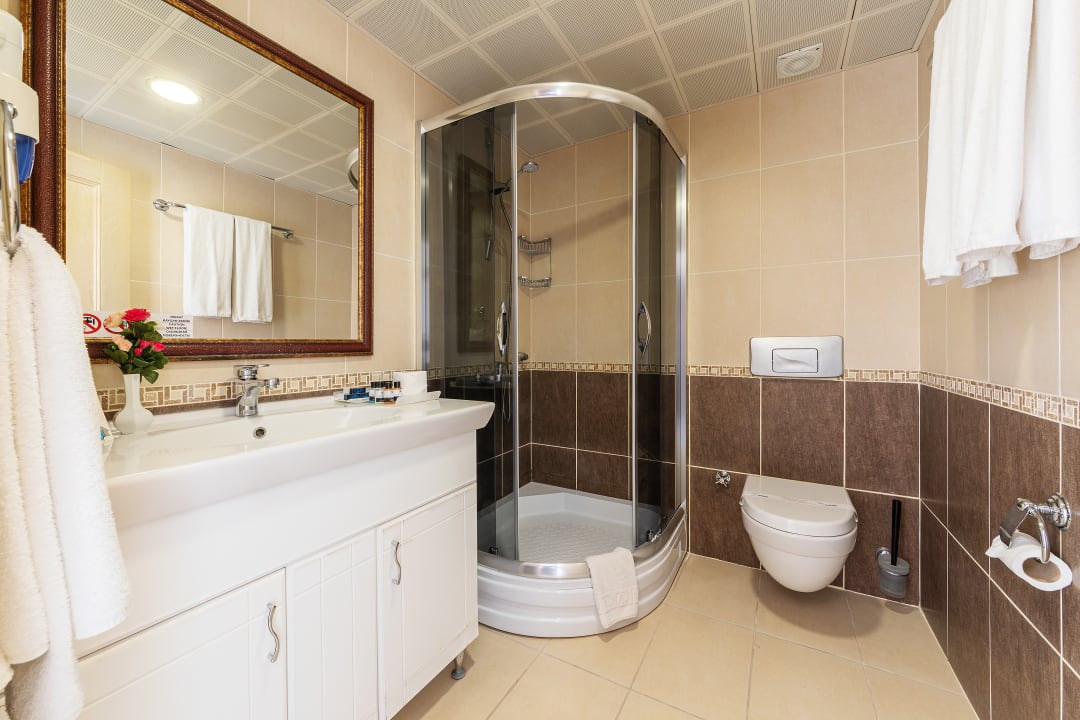 Zimmer Kayamaris Hotel