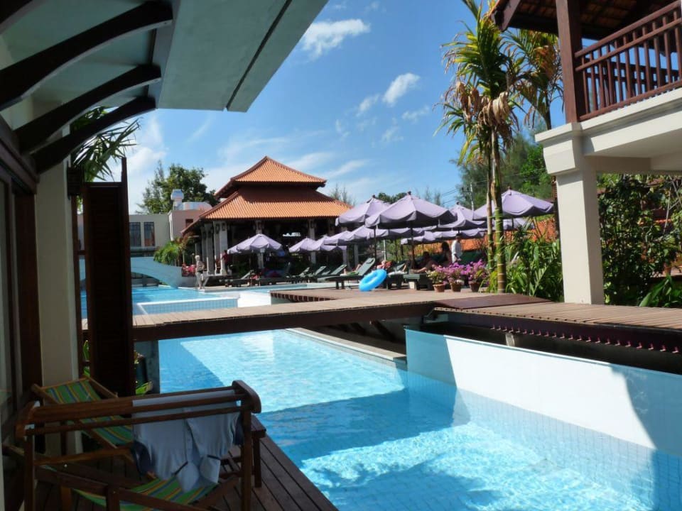 Blick vom Zimmer auf den Pool Khaolak Oriental Resort - Adults only