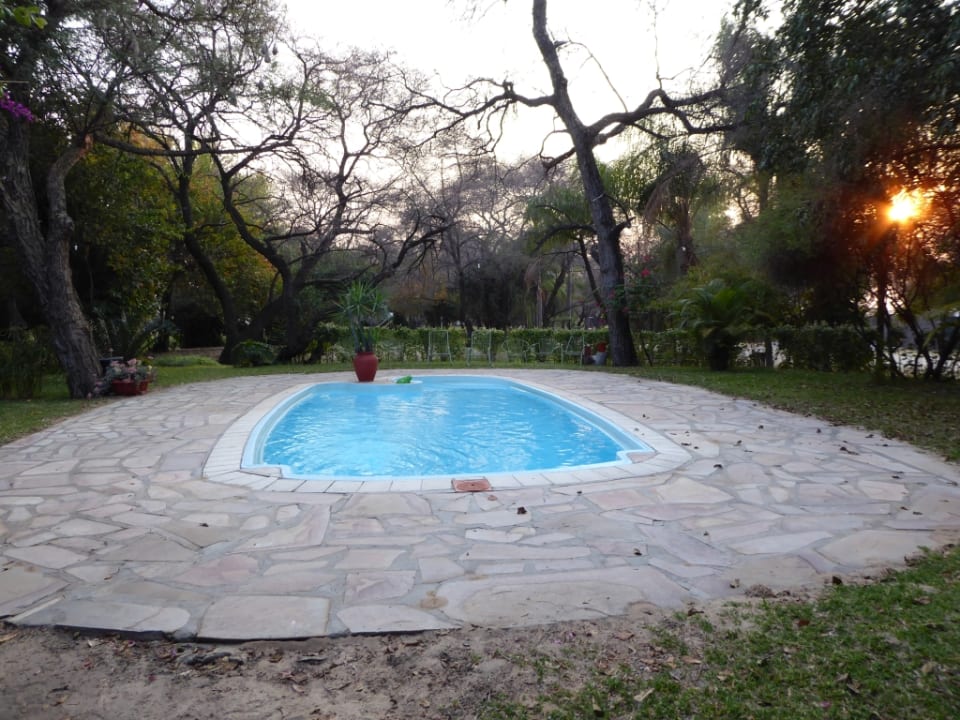 Pool n'Kwazi Lodge And Camping Site