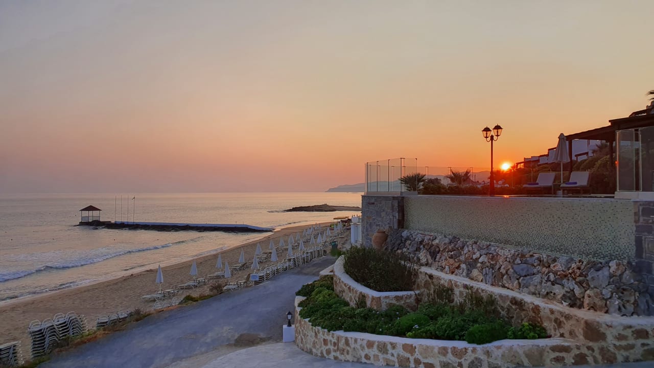 Ausblick Alexander Beach Hotel & Village Resort