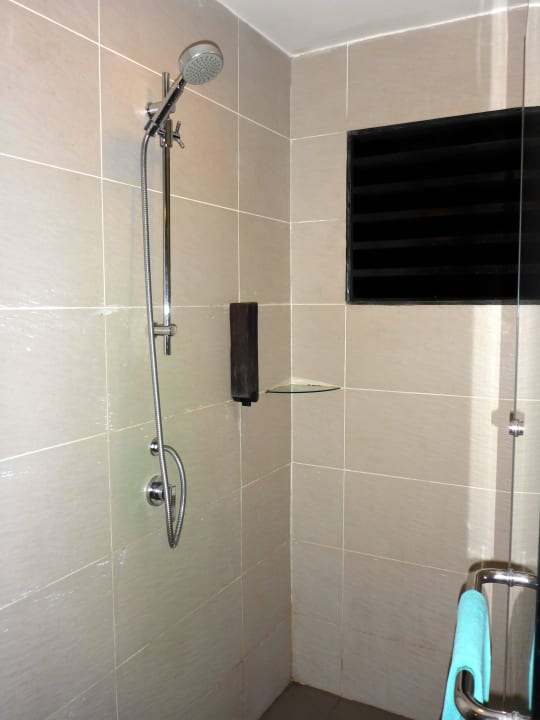 Bad Hotel Sukau Rainforest Lodge