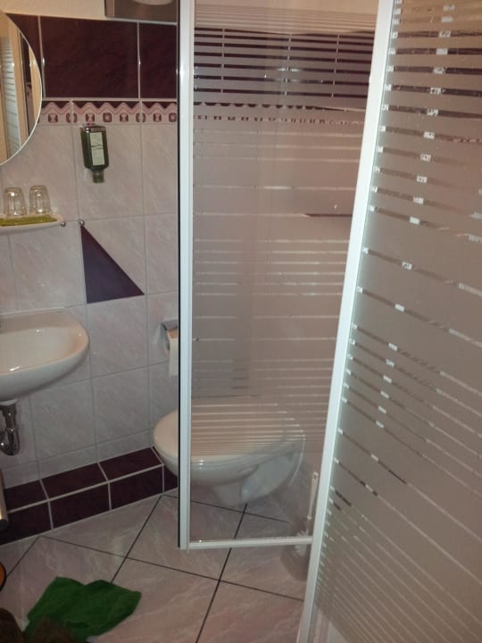 Modernisiertes Badezimmer Hotel Nordig