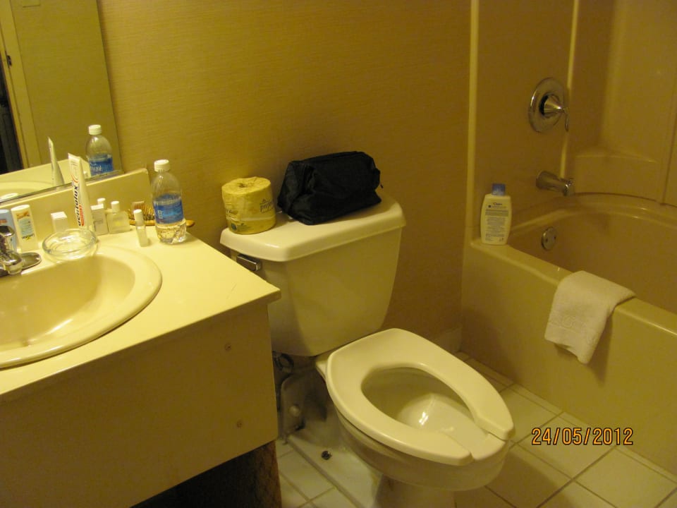 Das Bad - ziemlich winzig The LINQ Hotel & Casino