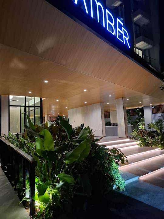Außenansicht Hotel Amber Pattaya