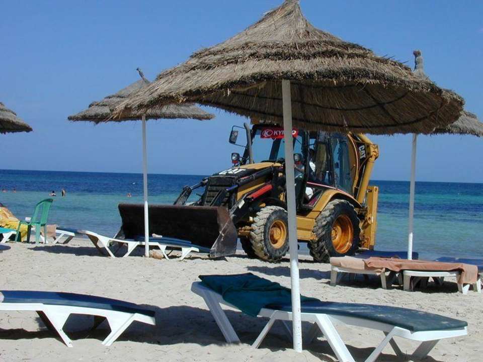 Bis an die Liegen Hotel El Mouradi Djerba Menzel