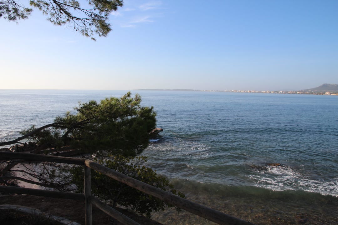 Ausblick auf die Bucht; Cala Millor im Hintergrund Hipotels Eurotel Punta Rotja Golf & Spa