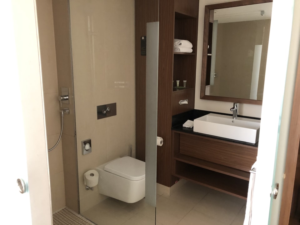 Zimmer Courtyard by Marriott Wiesbaden-Nordenstadt