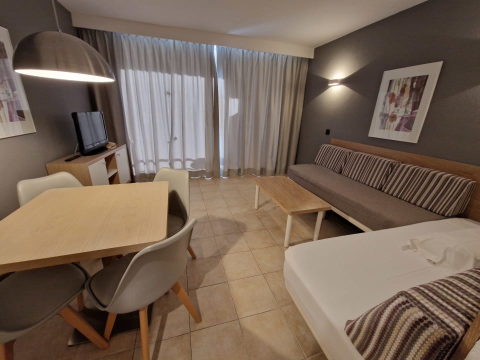 Zimmer Protur Floriana Resort Aparthotel