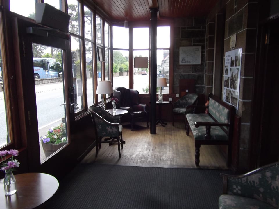 Eingang Balavil Sport Hotel