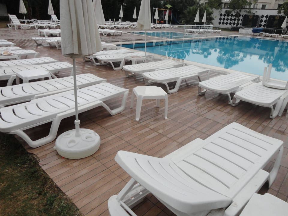 Leżaki Telatiye Resort