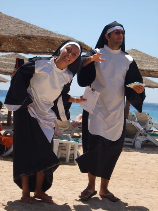 Lustig gings her am Hotelstrand! Fort Arabesque Resort, Spa & Villas