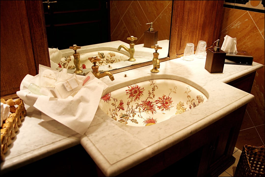 Bathroom detail Villa Pantheon