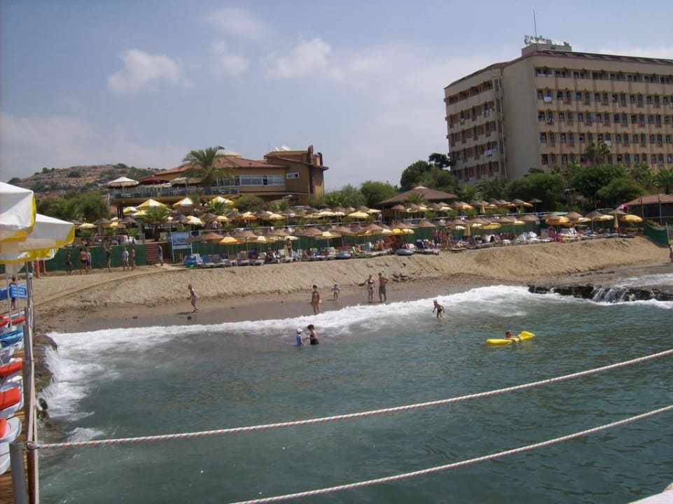 Strand Club Dizalya