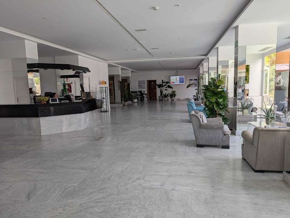 Lobby allsun Hotel Lucana