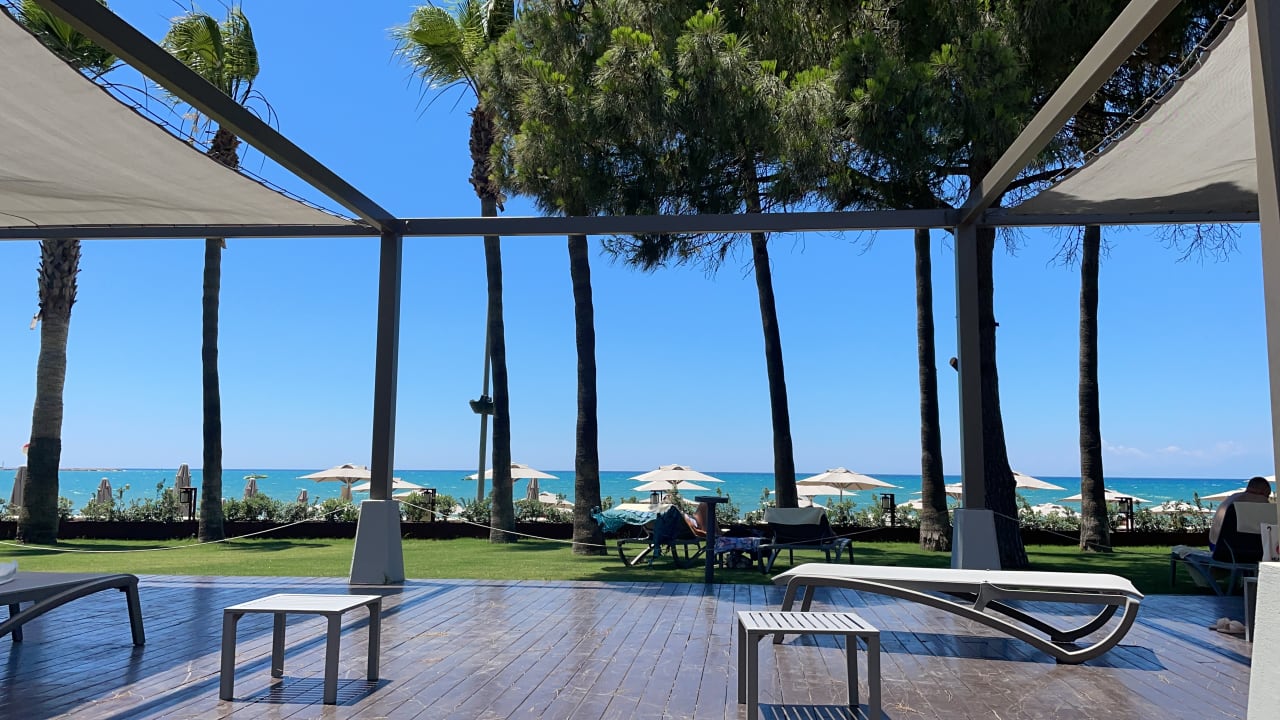 Außenansicht Acanthus Cennet Barut Collection