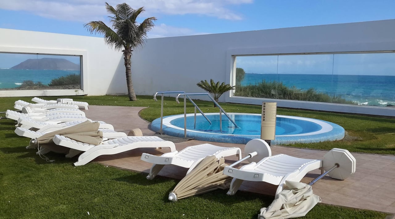 Whirlpool am Wellnessbereich Hotel Riu Palace Tres Islas
