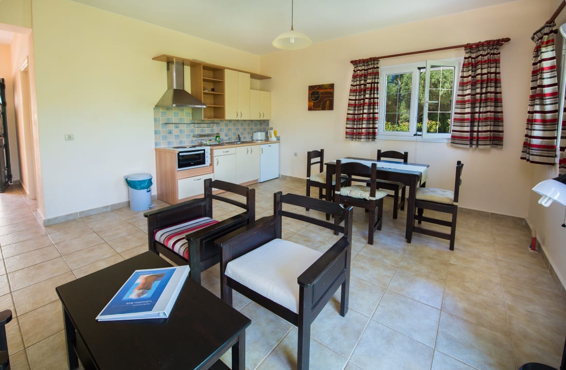 Zimmer Vassaliki Naturist Club