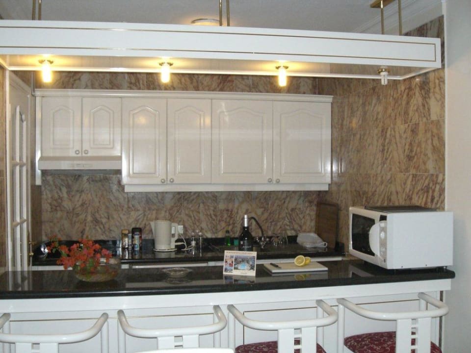 Wohn- / Esszimmer: Küchenzeile Apartamentos Casablanca