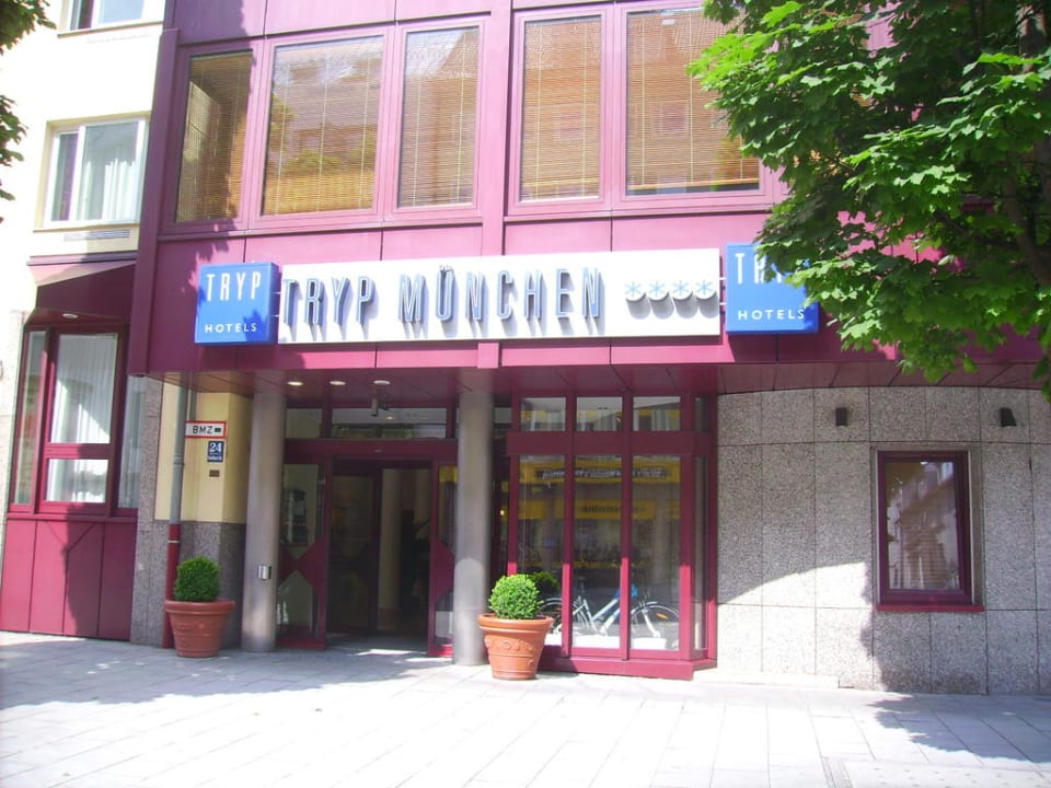 Eingang Hotel München City Center affiliated by Meliá