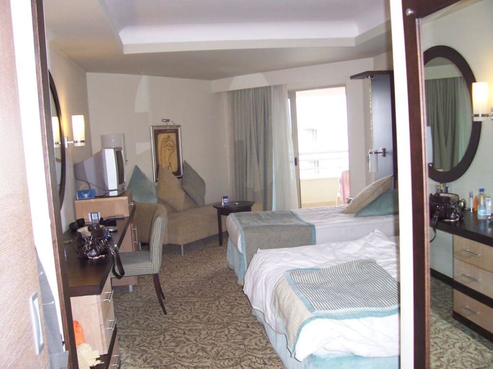 Zimmer Royal Wings Hotel