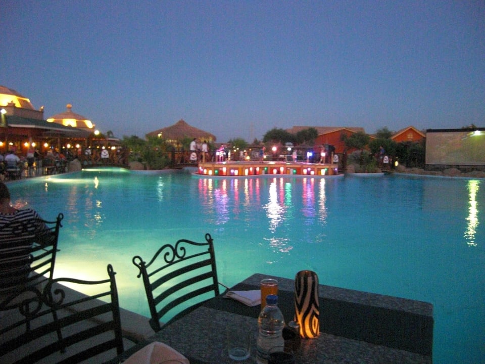 Ausblick von der Restaurant-Terrasse Pickalbatros Jungle Aqua Park Resort - Neverland Hurghada